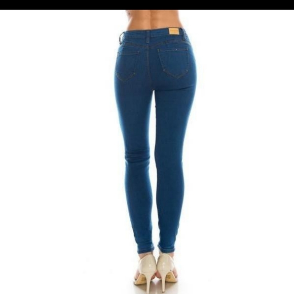 Ankle Length Skinny Jeans - Picture 3 of 4